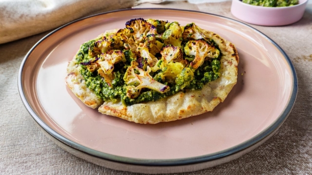 Crispy Cauliflower and Pesto Flatbread 169 3