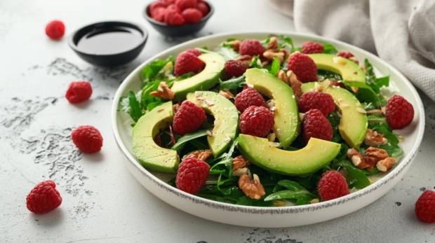 Salad-Raspberry-Avocado