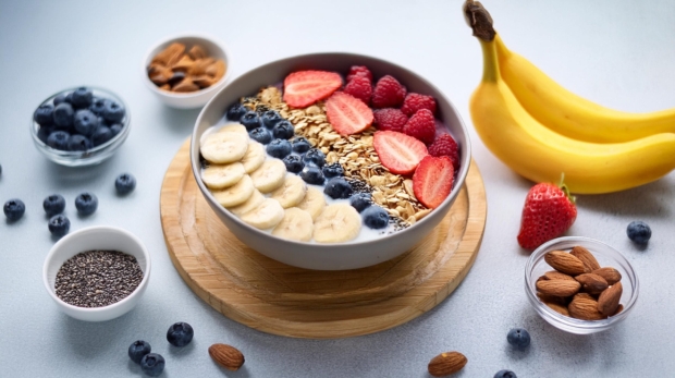 Smoothie Bowl Almond Butter and Banana ingredients 169