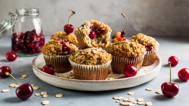 Vegan Cherry Oat Muffins 169 1