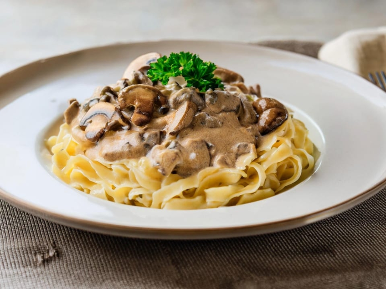 Vegan-Mushroom-Stroganoff-169