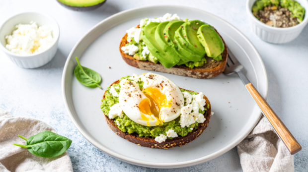 Feta & Pesto Eggs 169 3