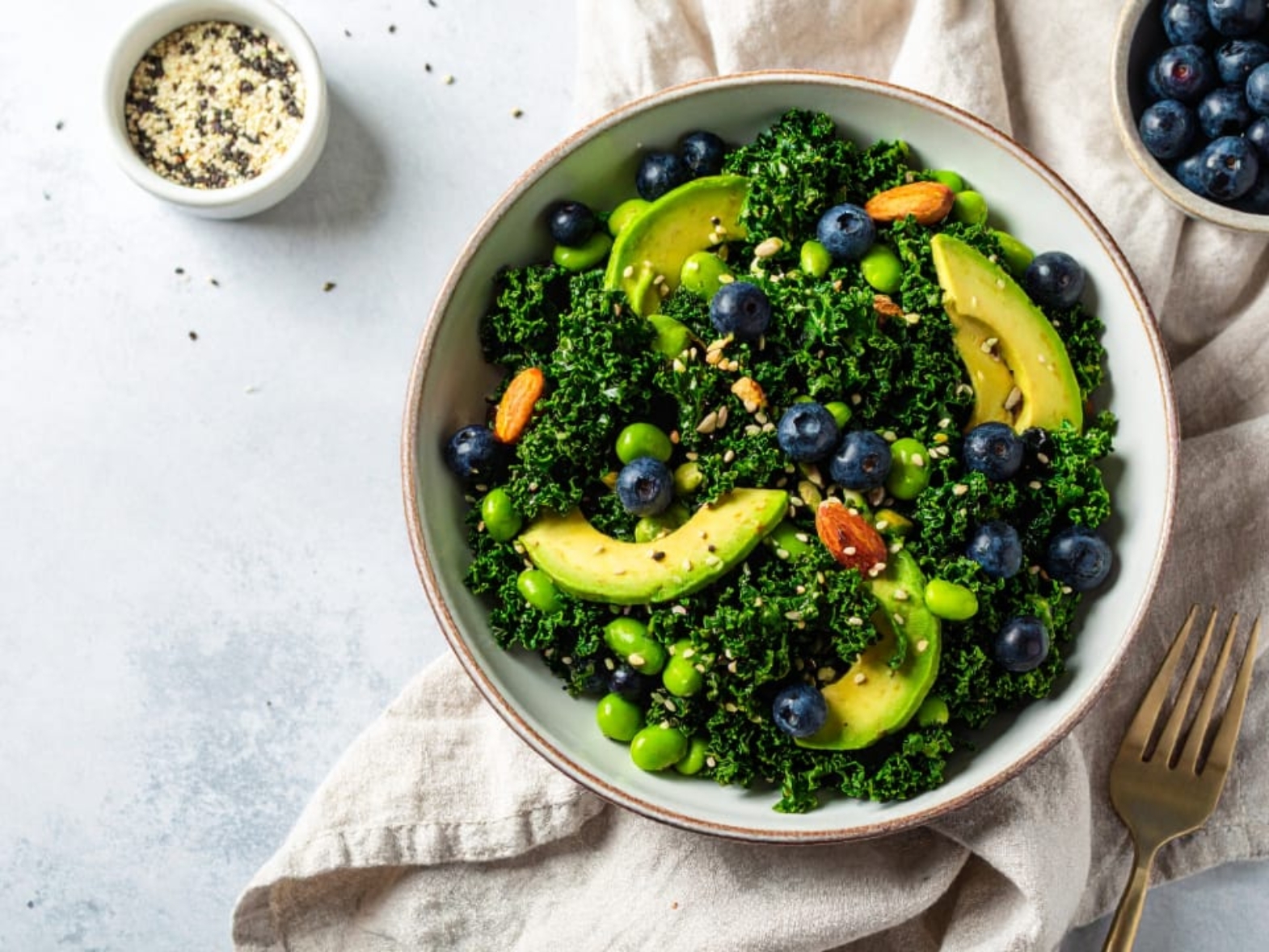Kale & Avocado Superfood Salad 169 1