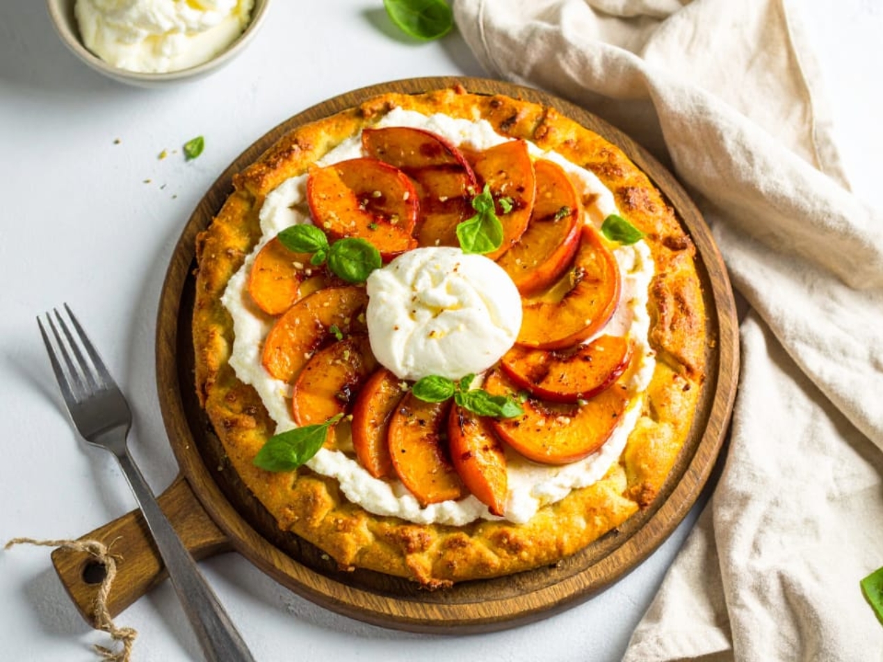 Pan-Fried Pizza with Peaches & Burrata 169 1