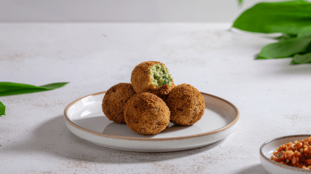 Wild Garlic Arancini with Tomato Relish 169 1